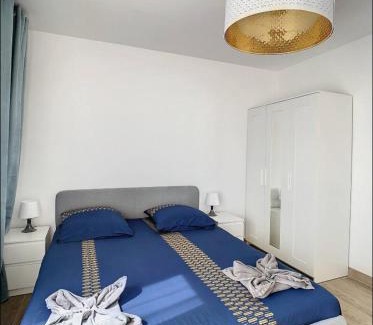 Livry-Gargan Apartment | L04 Villa Dengous - Cozy Aéroport CDG Wifi 4 pers