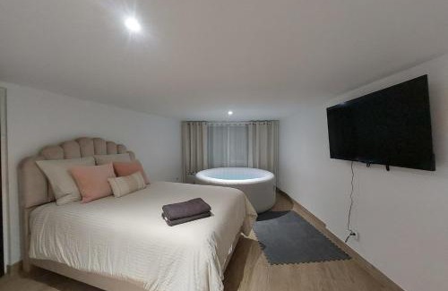 Livry-Gargan Apartment | L08 Jacuzzi 5 Étoile par Villa Dengous