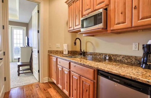Indian Point Condo | L1 Condo at The Cliffs Resort in Indian Point!