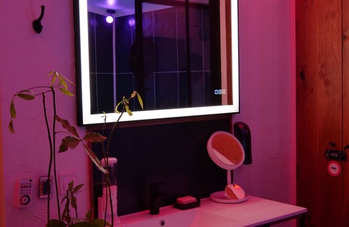 Neuilly-Plaisance House | L1timiste Loveroom