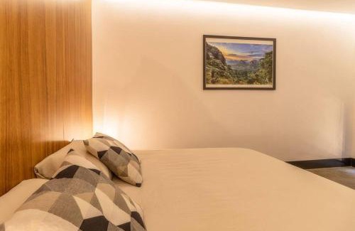 Reforma Apartment | L204 Studio apt 2Bdrm 1bath fits 6 AC Rooftop