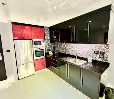 Patong Apartment | L8 Promotion 1 Bedroom Apartment In Bangla Road Patong Beach With Private Jacuzzi & Roof Top Pool
