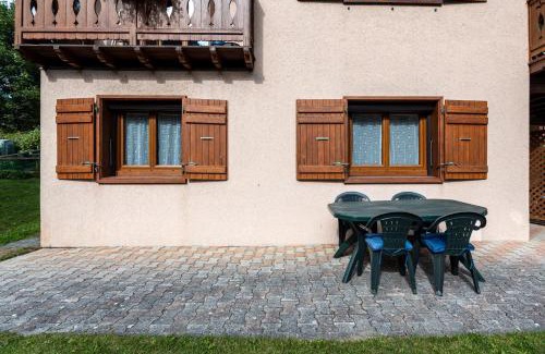 Pralognan-la-Vanoise Apartment | La Bévéria