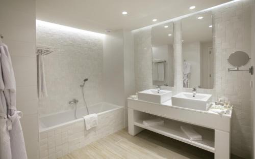 Mrezga Hotel | La Badira - Adult Only