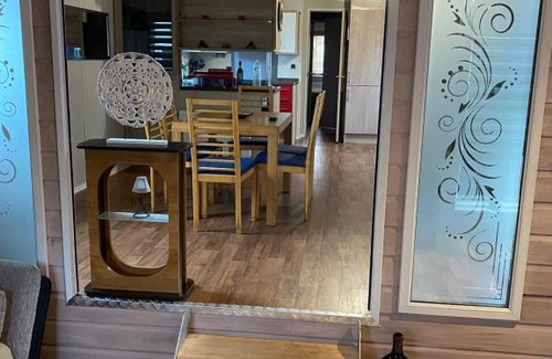 Froidchapelle Apartment | La Baie des Lacs