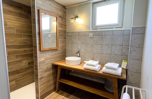 Seguret Hotel | La Bastide Bleue