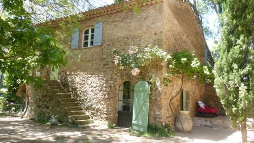 Salernes Bed & Breakfast | La Bastide du Capelier - Chambres d'hôtes avec baignoire balnéothérapie - 3 étoiles