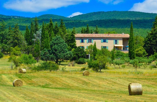 Cruis House | La Bastide du Claus - Vitaverde, Bed and Breakfast Valensole