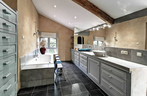 Laudun House | La Bastide du Farfade