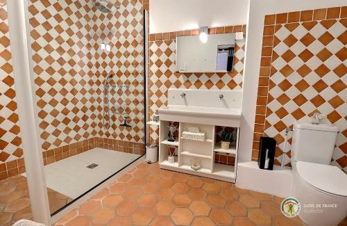 Saint-Remeze Bed & Breakfast | La bastide Maë