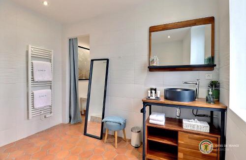 Saint-Remeze Bed & Breakfast | La bastide Maë