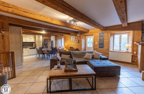 Besse-en-Chandesse House | La belle étape - BESSE AND SAINT ANASTAISE