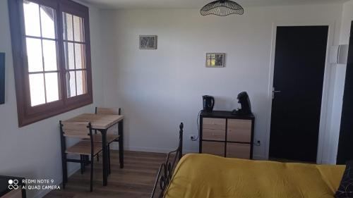 Bordeaux-Saint-Clair House | La BELLA 12 - Chambre d'hôtes SDB Privative