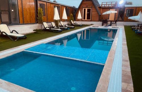 Kepez Bed & Breakfast | La Bella Bungalov