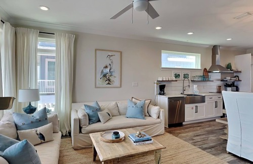 Navarre Beach House | La Bella Luna | Steps from Beach, Stunning Views!
