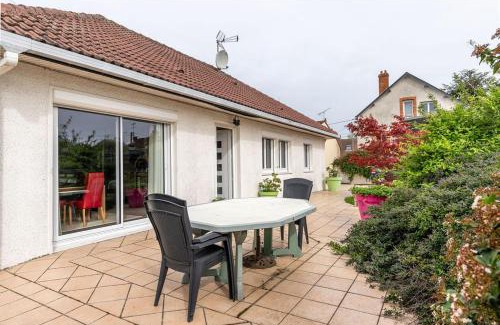 Fleury-les-Aubrais House | La Belle Escale - Maison proche gare et d'Orléans