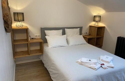 Cahors Bed & Breakfast | La Bellours Chambre D'Hôtes