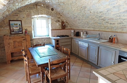 Hures-la-Parade Cottage | La Bergerie, Gîte de France 4 épis, private heated pool.