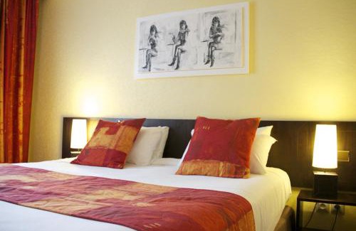 Saint-Martin-du-Vivier Hotel | La Berteliere, The Originals Relais