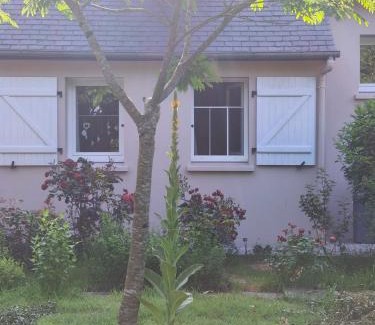 Duault House | La bleue