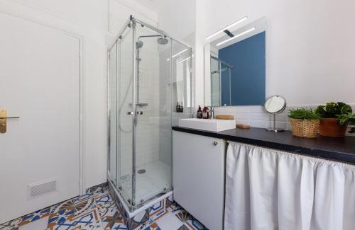 Vauban Apartment | La Bonne Mère - Superbe appartement vue Notre Dame