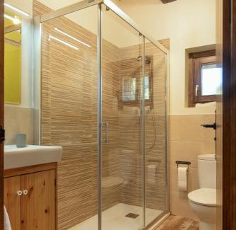 Broto House | La Borda de Chelis