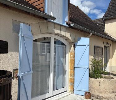 Thenon House | La Borie