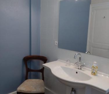 Saulge Bed & Breakfast | La brasserie chambre d'hotes de Delphine