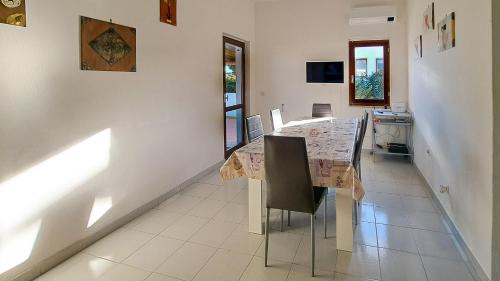 San Teodoro City Centre Apartment | La Brezza Apartment 8 posti letto San Teodoro Centro
