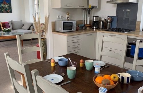 Hautot-sur-Mer House | La Buissonnière (sleeps 8) Bathroom, separate WC Fully-equipped kitchen, garden