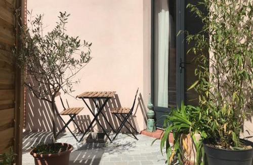 Arnaud Bernard Bed & Breakfast | La bulle de Gaston