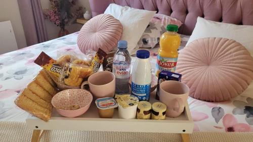 Calais Apartment | La bulle romantique