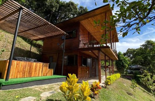 Villeta Cabin | LA CABAÑA DE DANTE