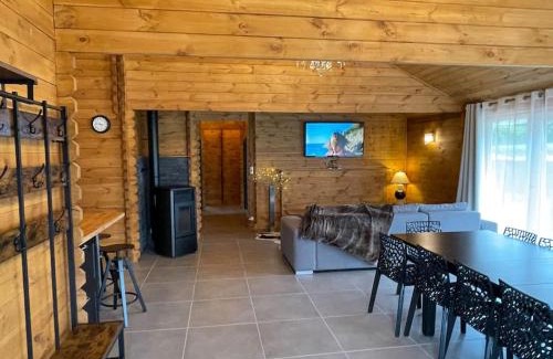Aoste House | LA CABANE A INGALLS