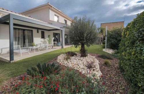 Vias Villa | La cabane