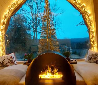 Lavacherie Other | La CABANE LUXUEUSE AVEC JACUZY