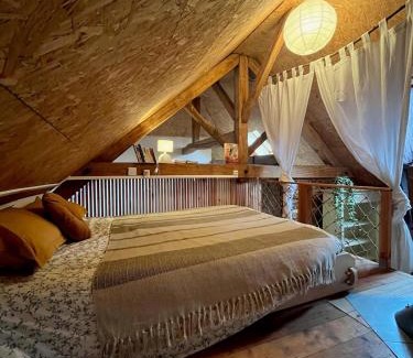 Saint-Genix-sur-Guiers House | la cabane savoyarde