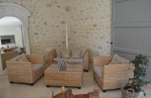 Saint-Martin-Lacaussade Bed & Breakfast | la cabanne