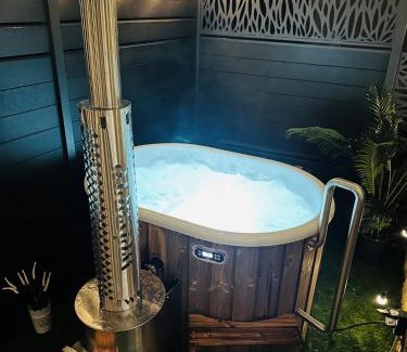 Saint-Laurent-dAndenay House | La Cachette du Domaine du Moulin avec son spa privé en option