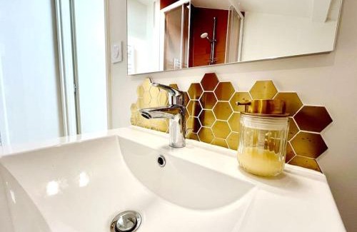 Prefecture Apartment | La Cachette Cosy