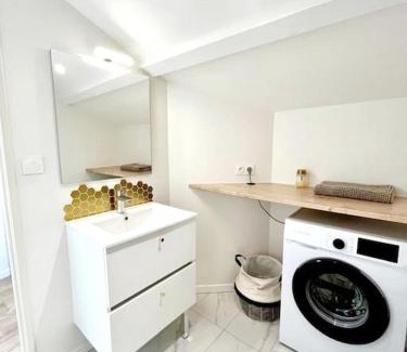 Prefecture Apartment | La Cachette Cosy