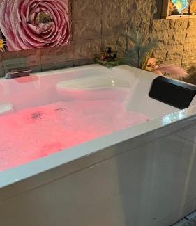 Barjols Ski Chalet | LA CACHETTE ROMANTIQUE DU Jardin