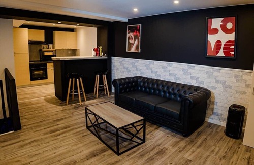 Universite House | La Cachette Secrete - Love Room Caen