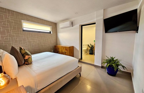 Santurce Hotel | La Calma Poshtel