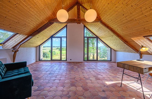 Theix-Noyalo House | LA CALYPSO - Magnifique longère avec piscine !
