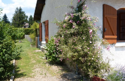 Saint-Just-en-Chevalet House | "LA CAMPAGNARDE" holiday cottage for 4 people with swimming pool.