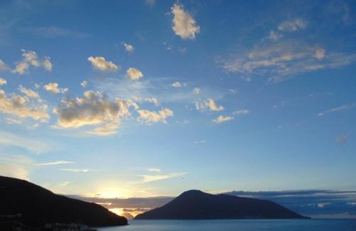 Acquacalda House | La Campanella Lipari