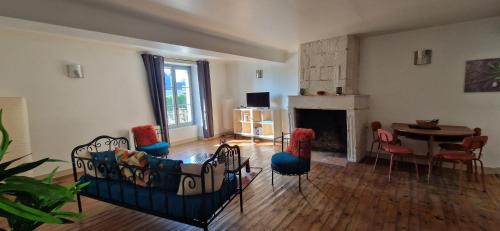Champigny-sur-Veude Apartment | La Campinoise