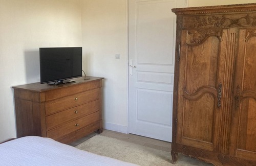 Pleine-Seve Apartment | La Camuche, calm, comfort and green surroundings