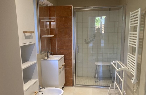 Pleine-Seve Apartment | La Camuche, calm, comfort and green surroundings